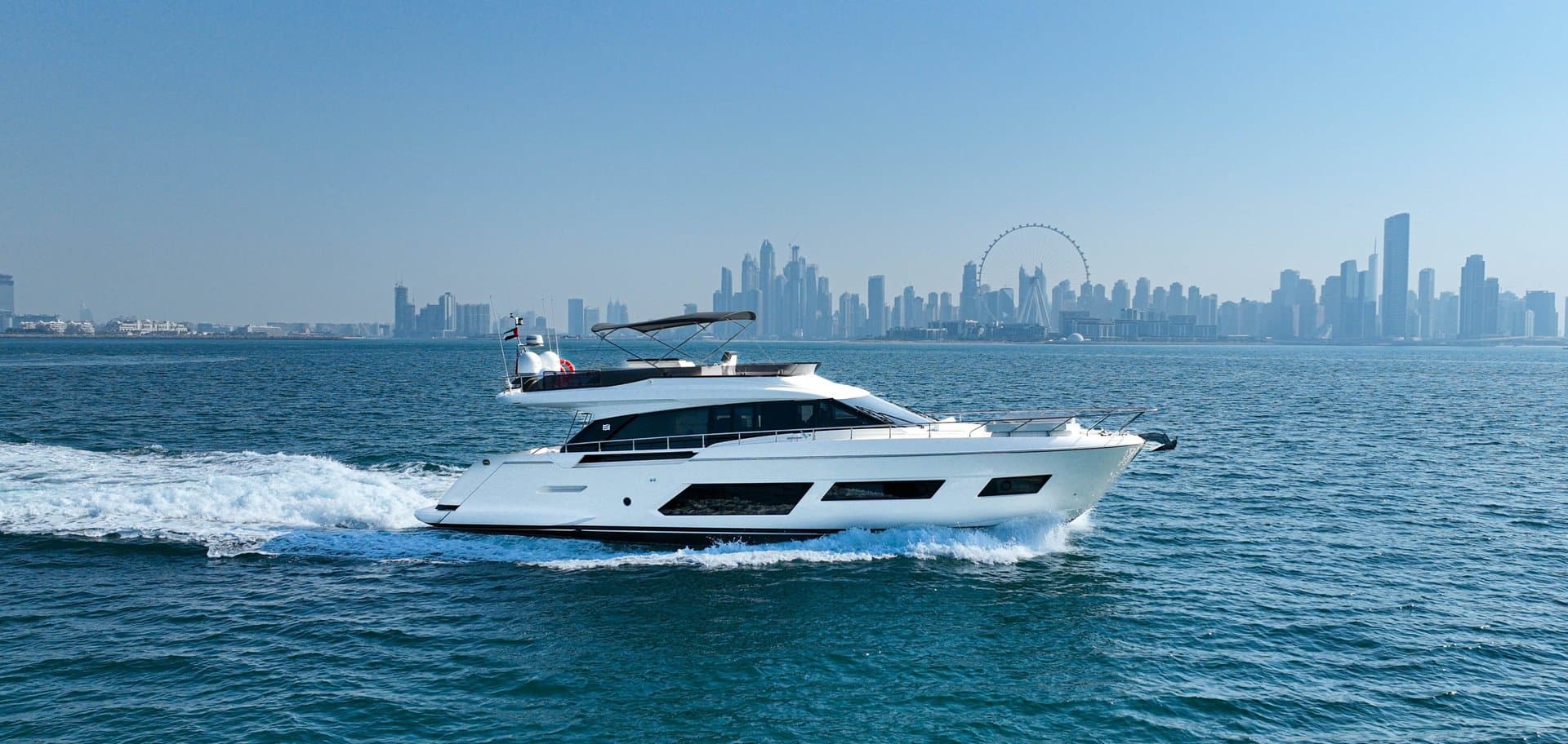 Ferretti 670