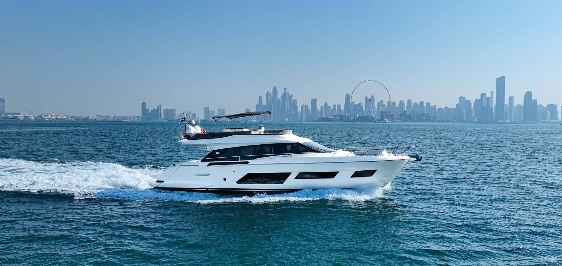 Ferretti 670