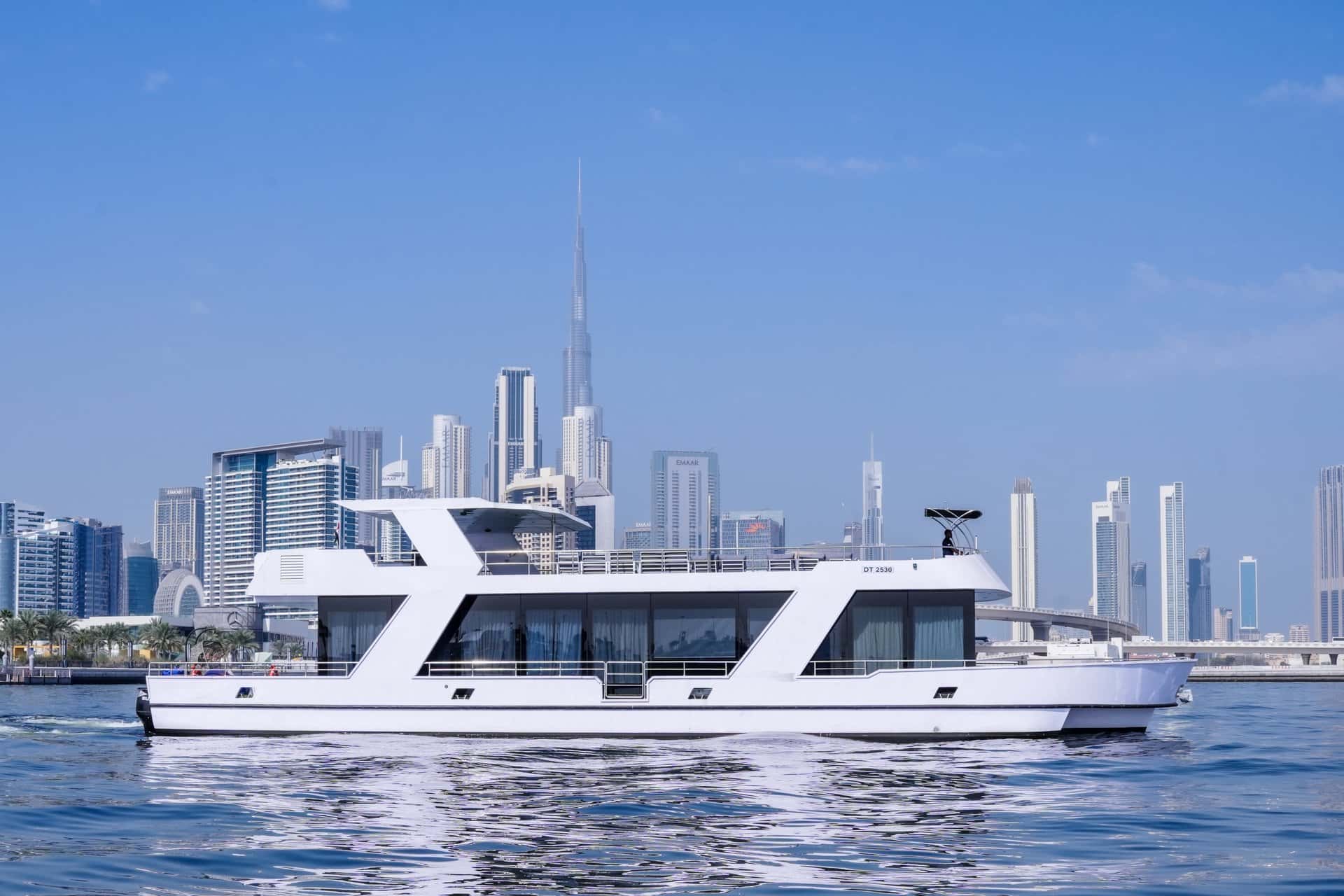 Bella Vita 100ft