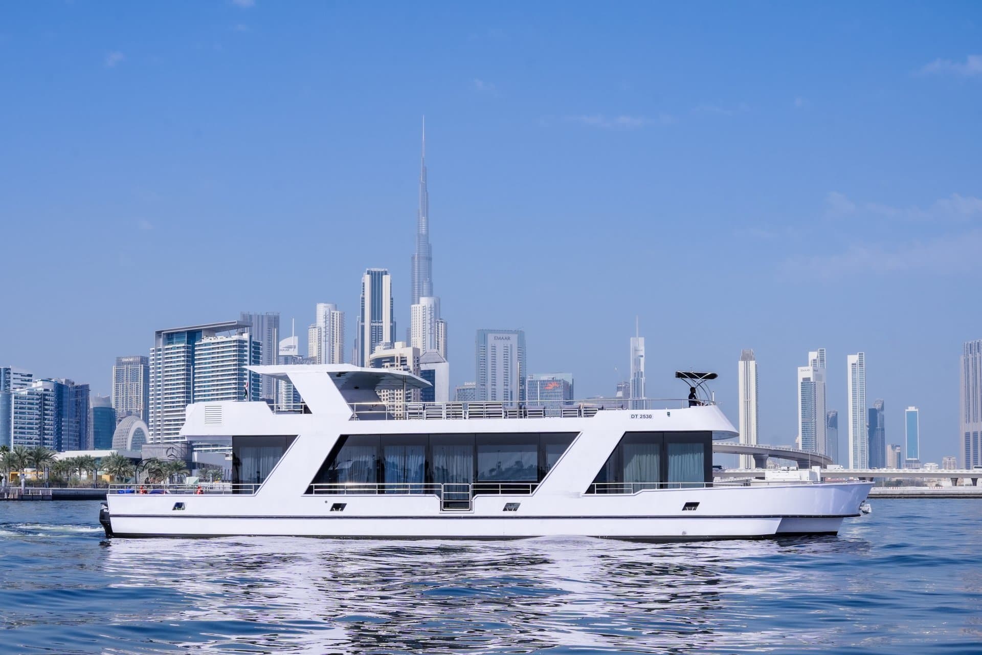 Bella Vita 100ft
